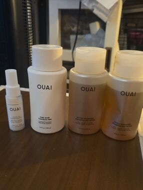 OUAI Hair Bundle Detox Shampoo Fine Hair Conditioner Leave In NWT & Gently Used